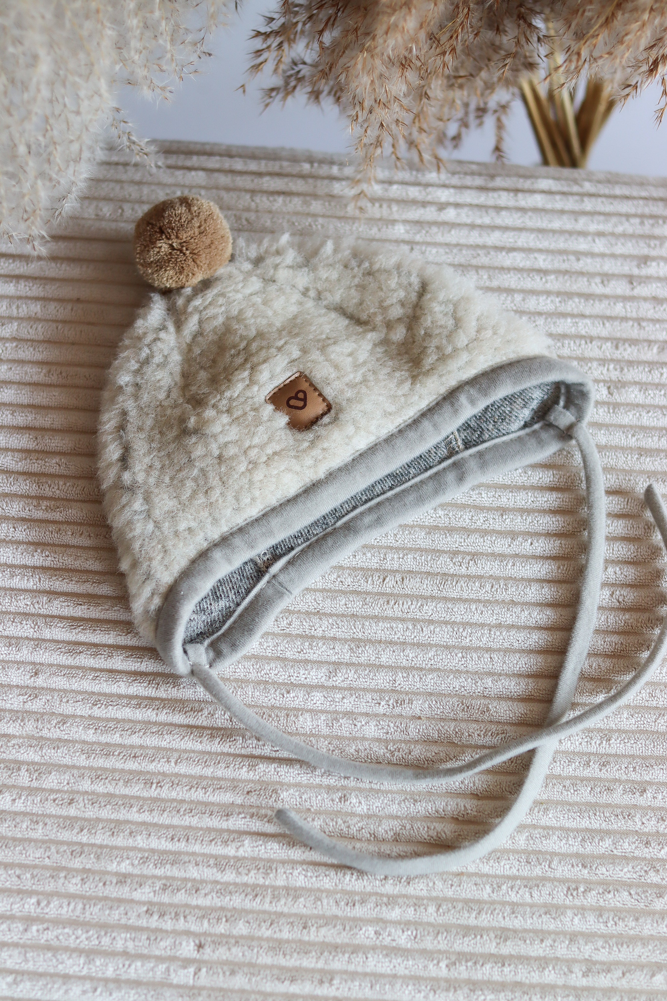 100 Soft Wool Hat Tulip beige